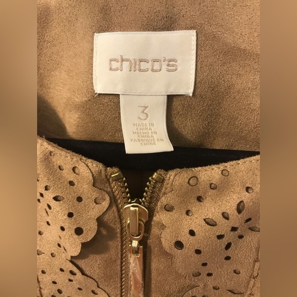 Chico’s Faux Suede Scalloped Jacket Tan Women’s size 3 - Picture 7 of 8
